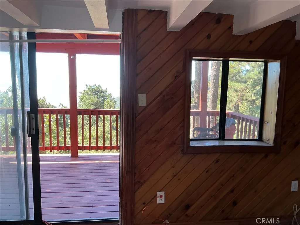 21669 21669 Vista, Cedarpines Park, California 92322 home-pic-28