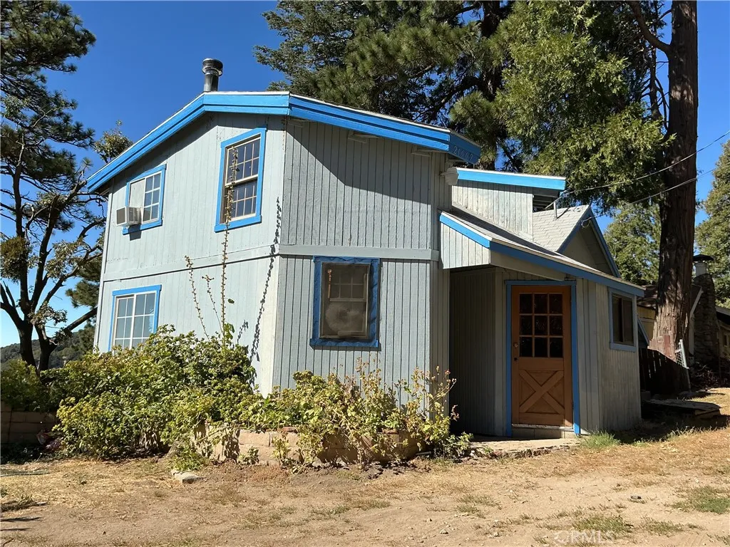 21669 21669 Vista, Cedarpines Park, California 92322 home-pic-0