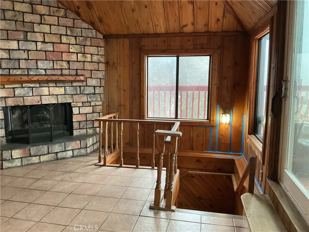 21669 21669 Vista, Cedarpines Park, California 92322 home-pic-12