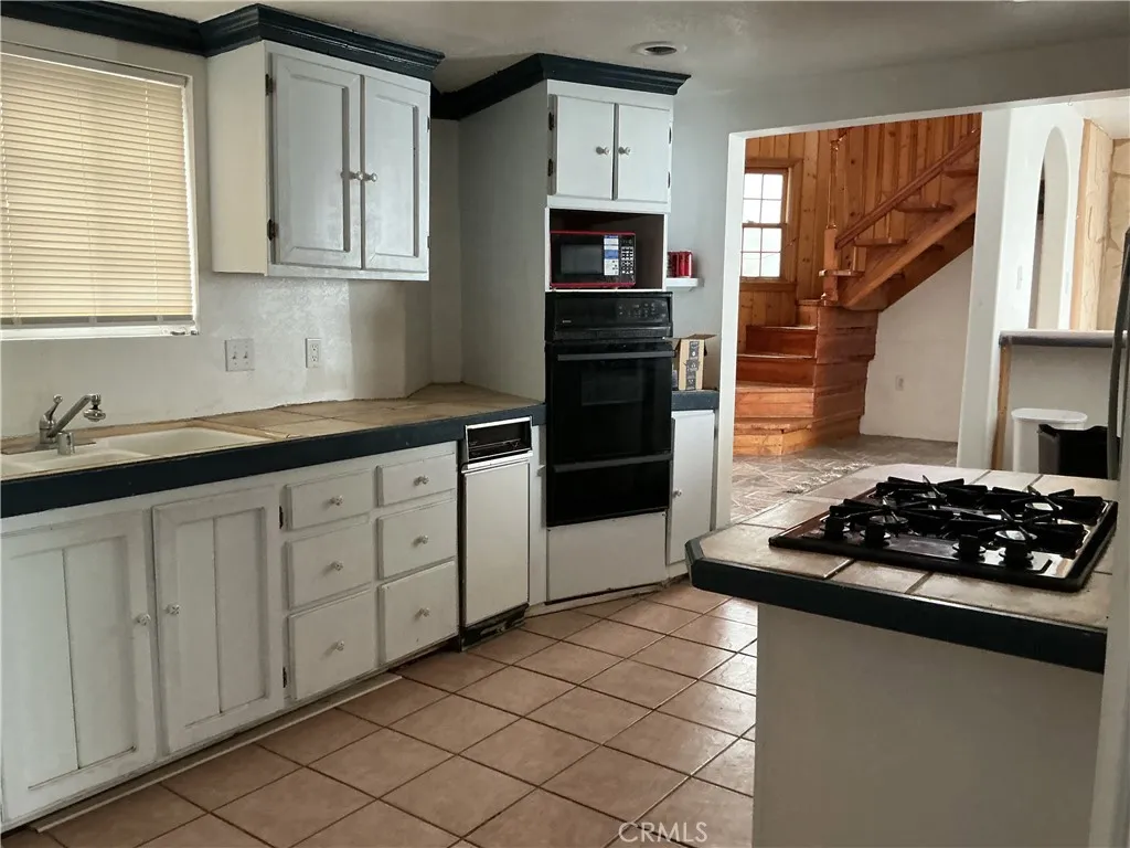 21669 21669 Vista, Cedarpines Park, California 92322 home-pic-16