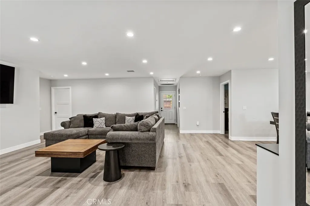 37939 27th E, Palmdale, California 93550 home-pic-24