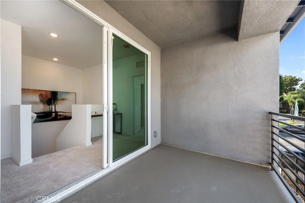 1122 Santo Antonio Drive, Colton, California 92324 home-pic-19