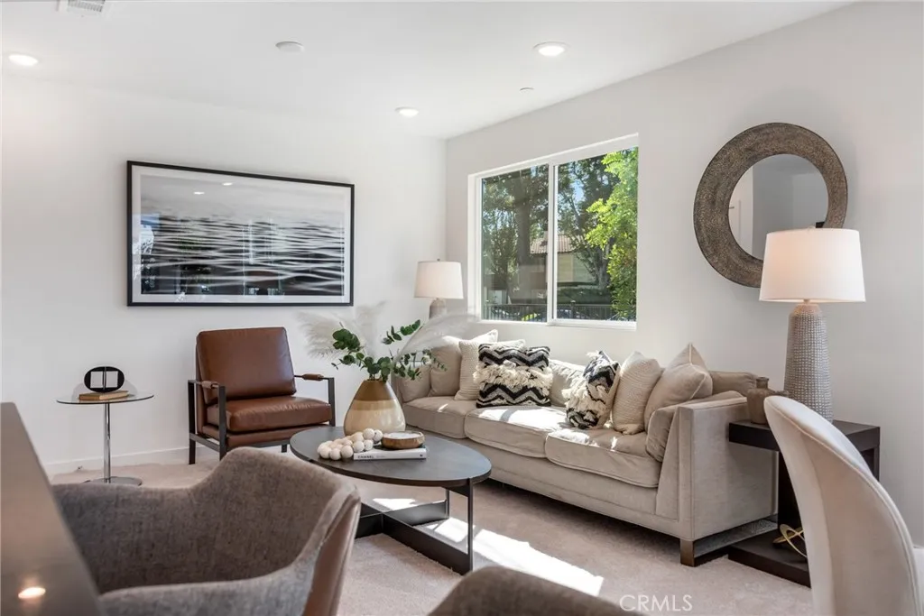 1122 Santo Antonio Drive, Colton, California 92324 home-pic-8