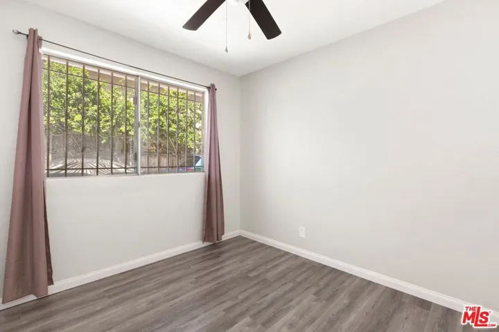 Vacant Unit Bedroom - 4421 Wal