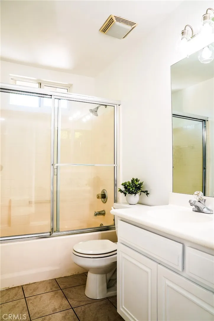 214 Violet Avenue E, Monrovia, California 91016 home-pic-14