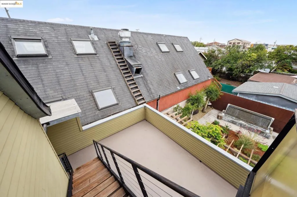 1010 Grayson, Berkeley, California 94710 home-pic-24