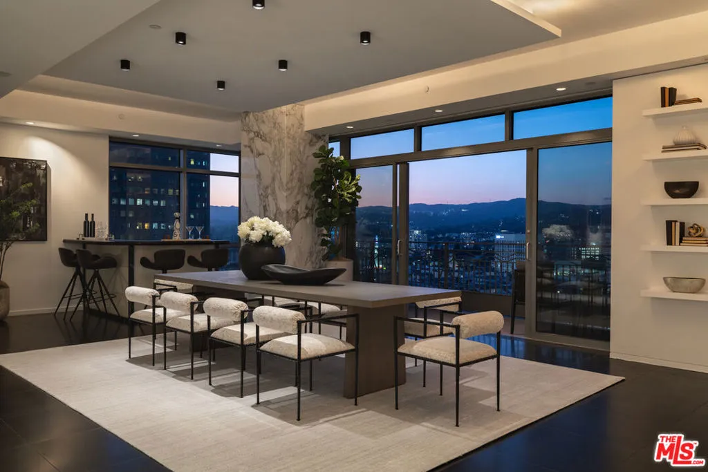 10800 Wilshire Boulevard 1501, Los Angeles, California 90024 home-pic-15