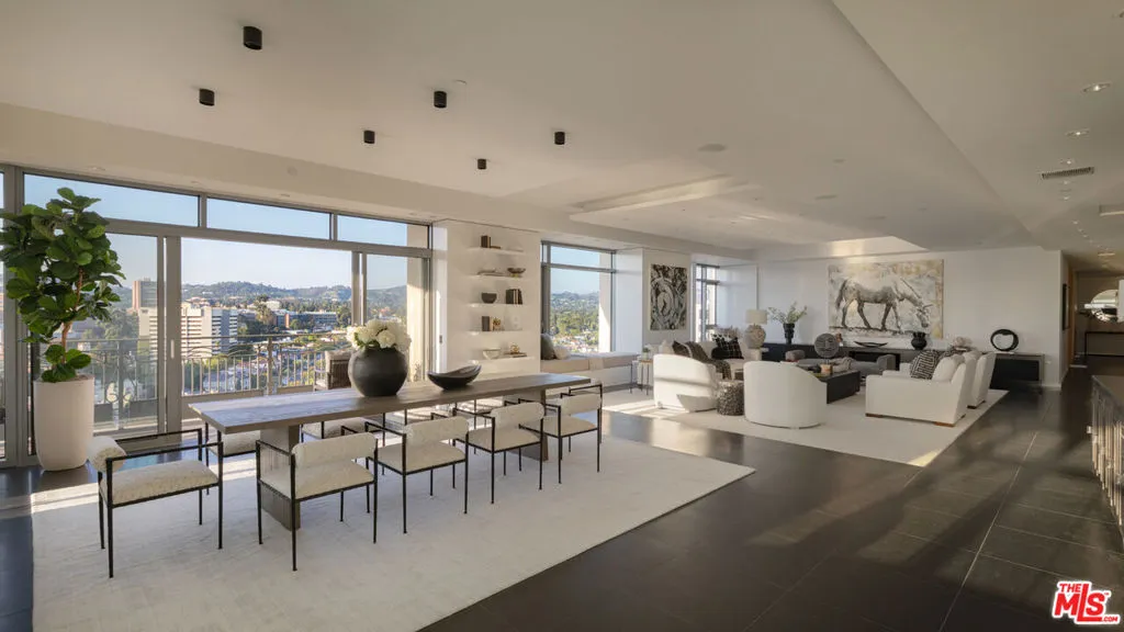 10800 Wilshire Boulevard 1501, Los Angeles, California 90024 home-pic-0
