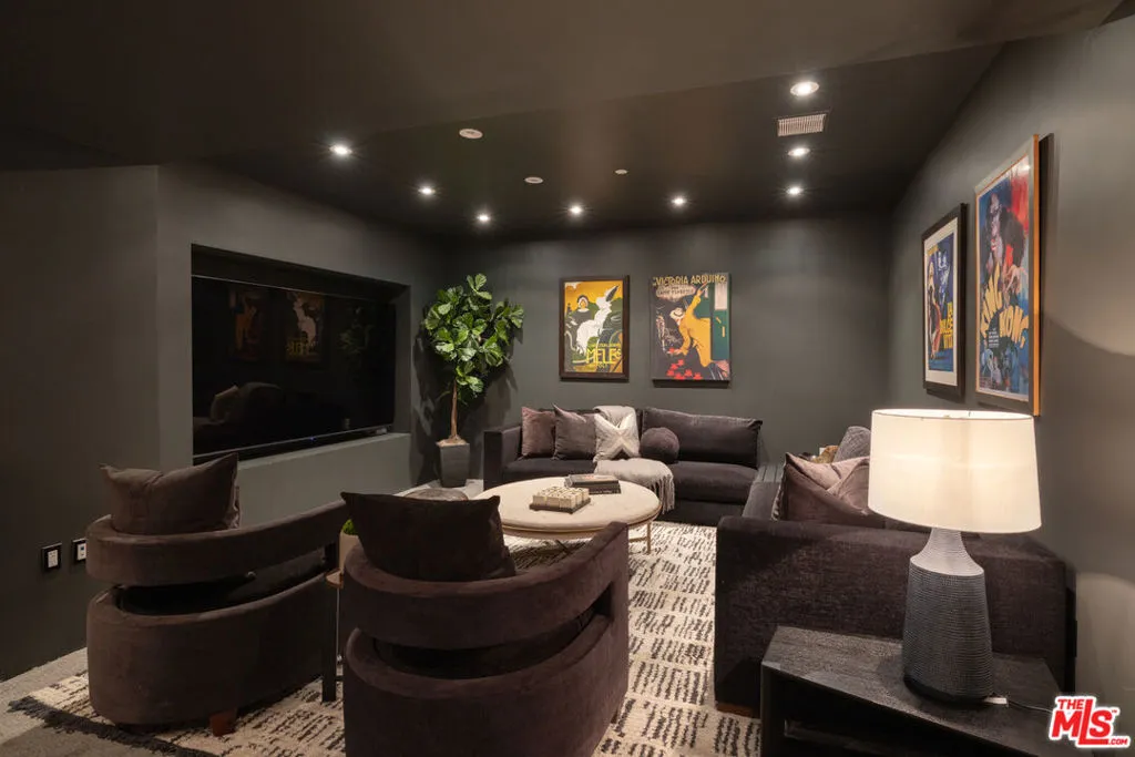 10800 Wilshire Boulevard 1501, Los Angeles, California 90024 home-pic-11