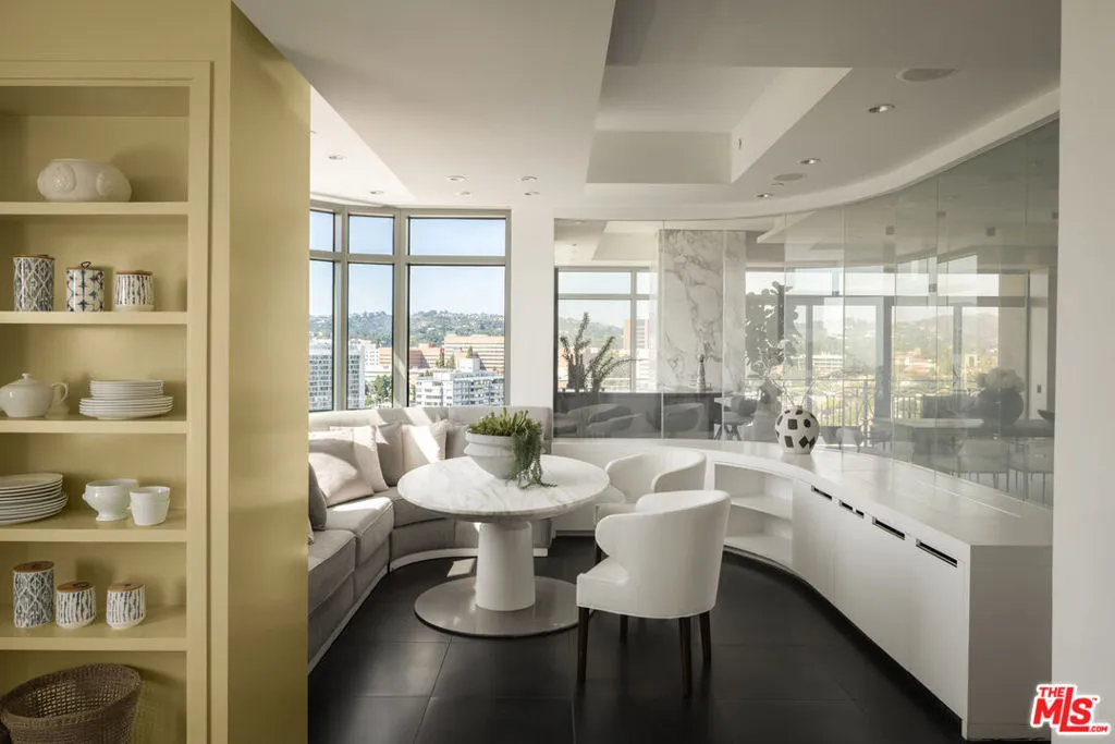 10800 Wilshire Boulevard 1501, Los Angeles, California 90024 home-pic-5