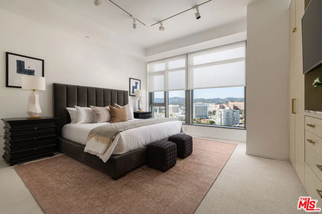 10800 Wilshire Boulevard 1501, Los Angeles, California 90024 home-pic-12