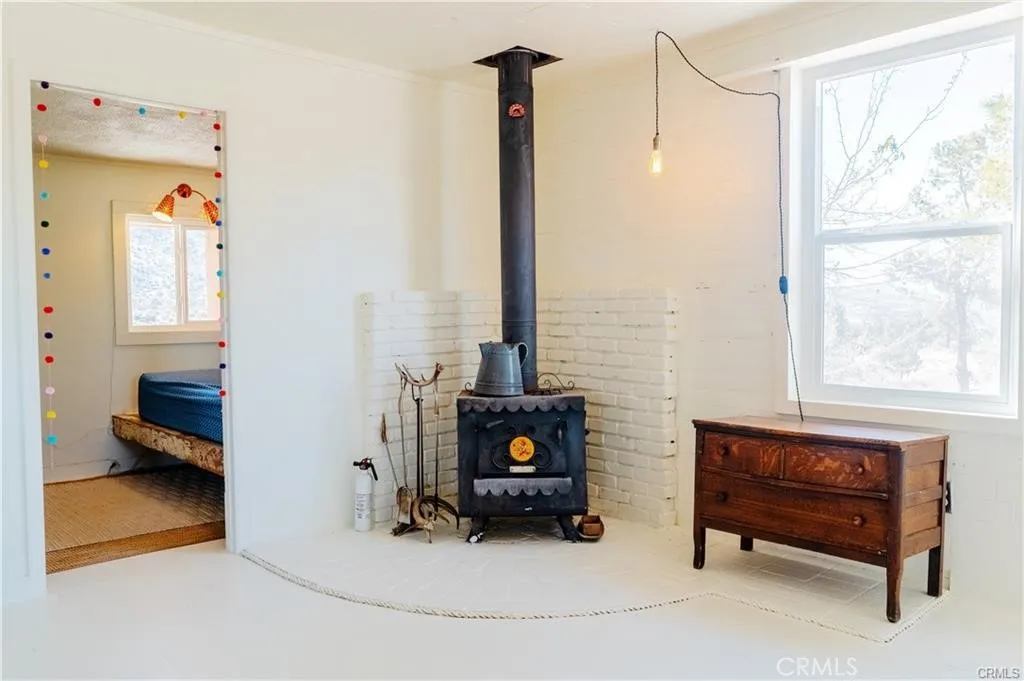 48317 Burns Canyon, Pioneertown, California 92268 home-pic-11