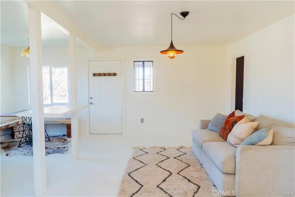 48317 Burns Canyon, Pioneertown, California 92268 home-pic-8