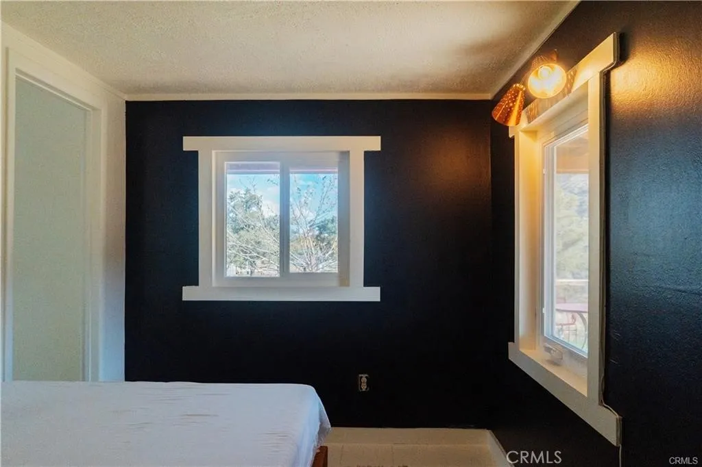 48317 Burns Canyon, Pioneertown, California 92268 home-pic-15
