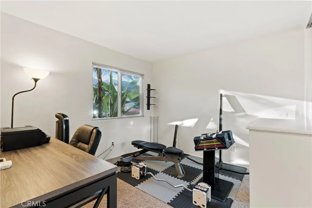 11830 Carlisle Court, Moreno Valley, California 92557 home-pic-35