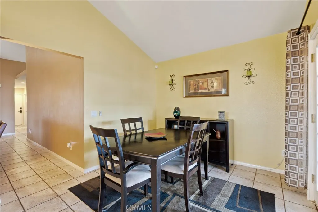 11830 Carlisle Court, Moreno Valley, California 92557 home-pic-16