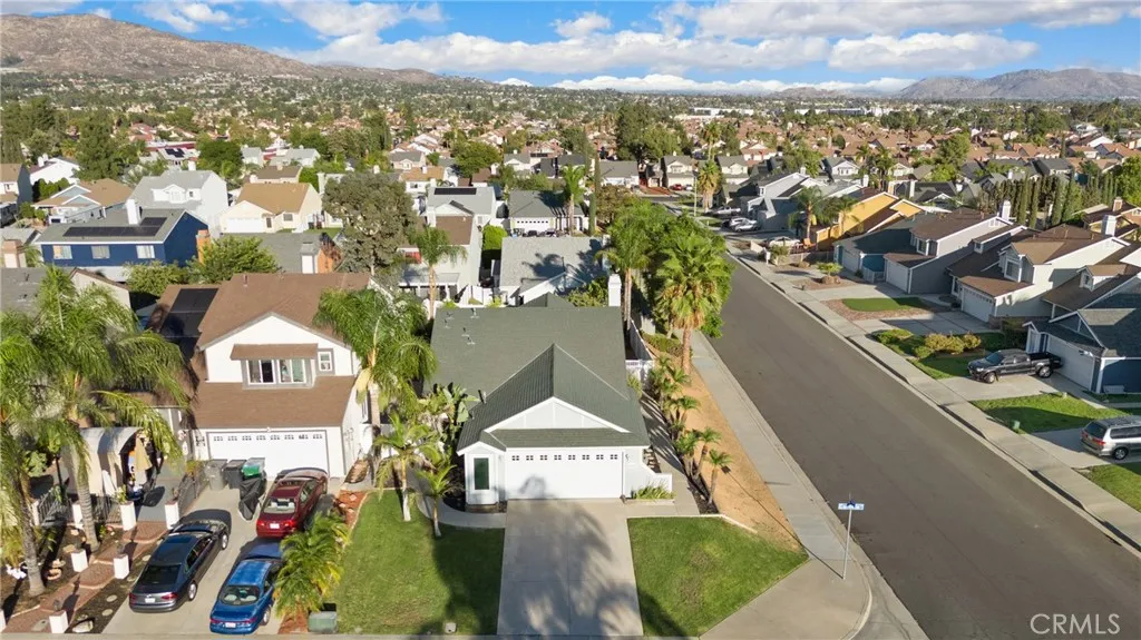 11830 Carlisle Court, Moreno Valley, California 92557 home-pic-50