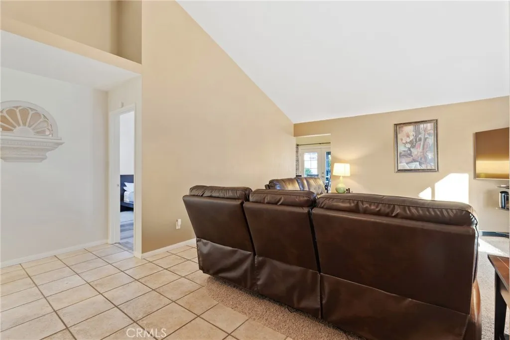 11830 Carlisle Court, Moreno Valley, California 92557 home-pic-6
