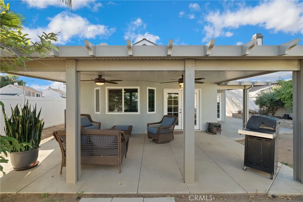 11830 Carlisle Court, Moreno Valley, California 92557 home-pic-47