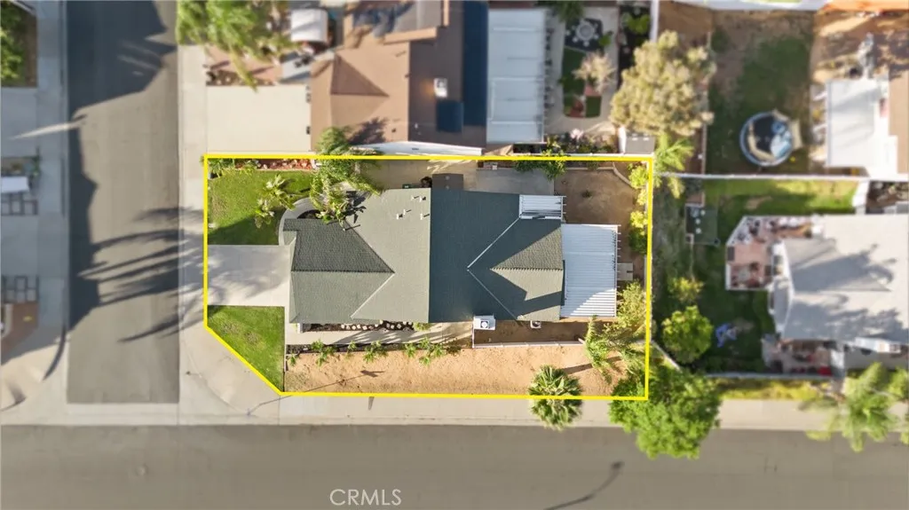 11830 Carlisle Court, Moreno Valley, California 92557 home-pic-48