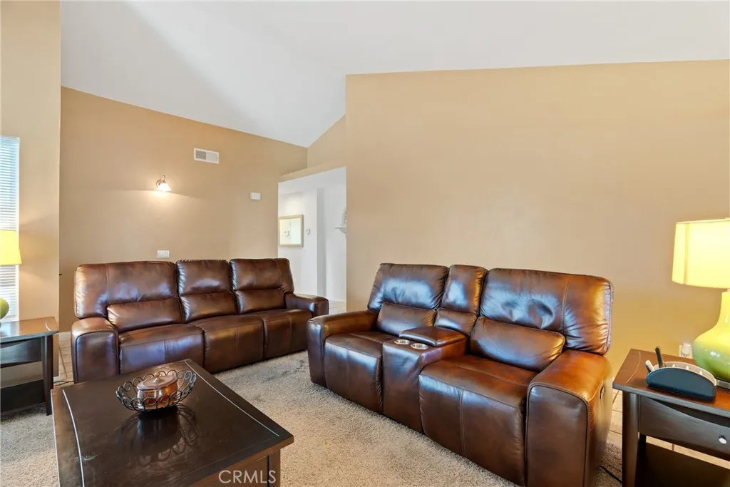 11830 Carlisle Court, Moreno Valley, California 92557 home-pic-12