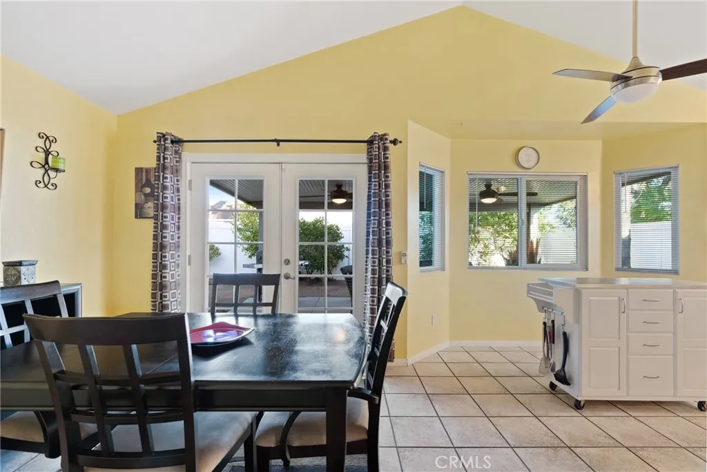 11830 Carlisle Court, Moreno Valley, California 92557 home-pic-13