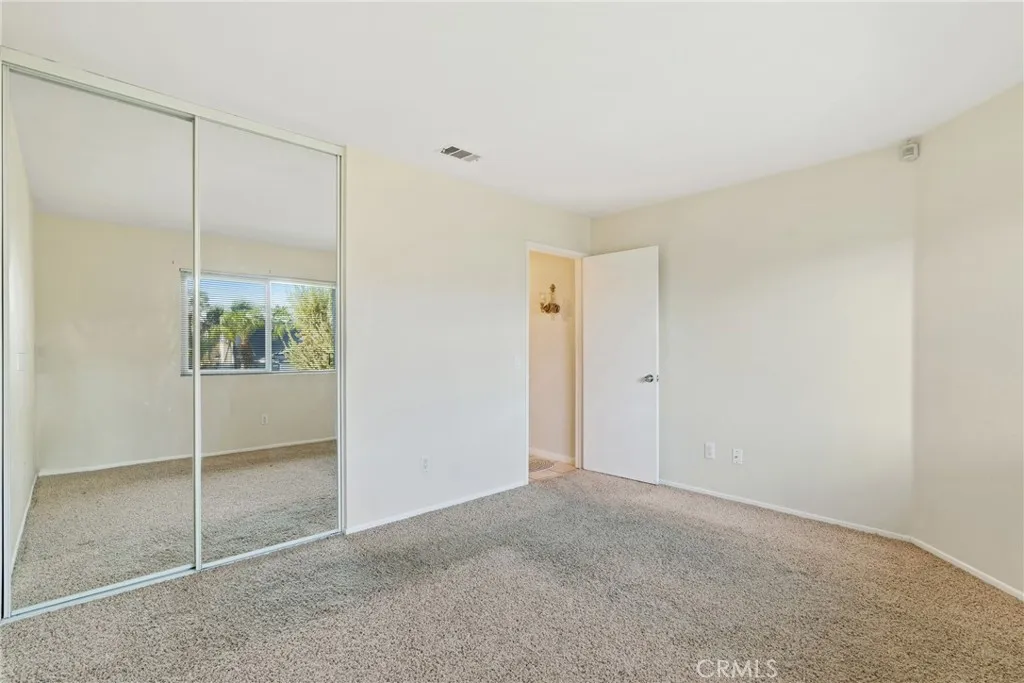 11830 Carlisle Court, Moreno Valley, California 92557 home-pic-28