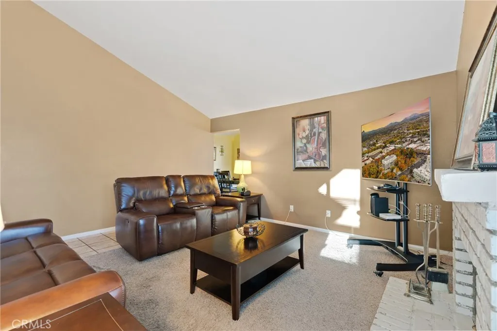 11830 Carlisle Court, Moreno Valley, California 92557 home-pic-11