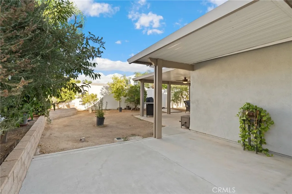 11830 Carlisle Court, Moreno Valley, California 92557 home-pic-39