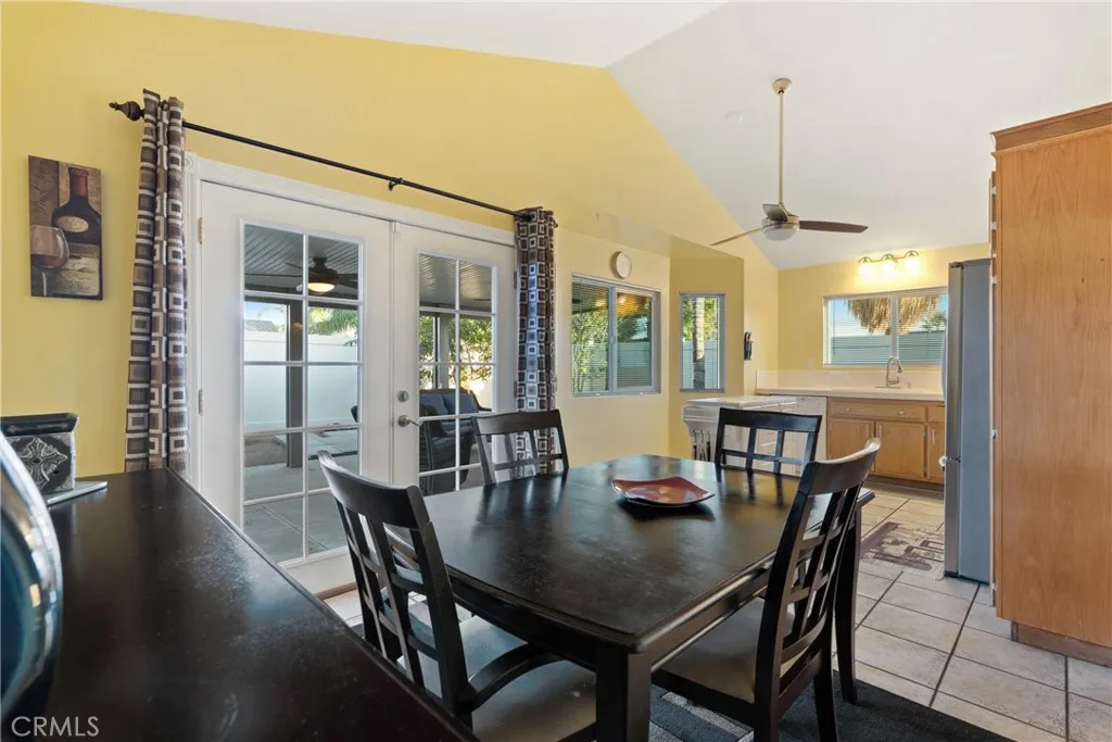 11830 Carlisle Court, Moreno Valley, California 92557 home-pic-19