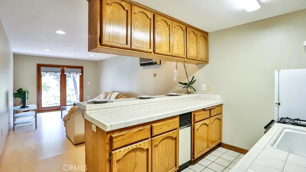 17200 Newhope Street 109, Fountain Valley, California 92708 home-pic-4