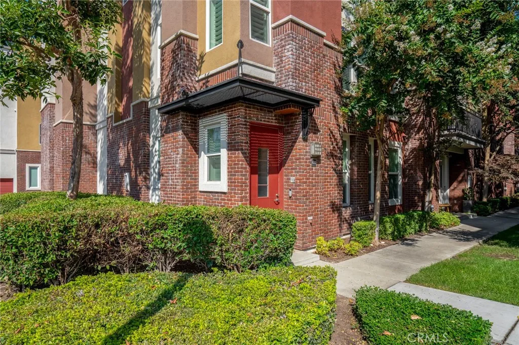 630 W 1st Street, Claremont, California 91711 home-pic-25