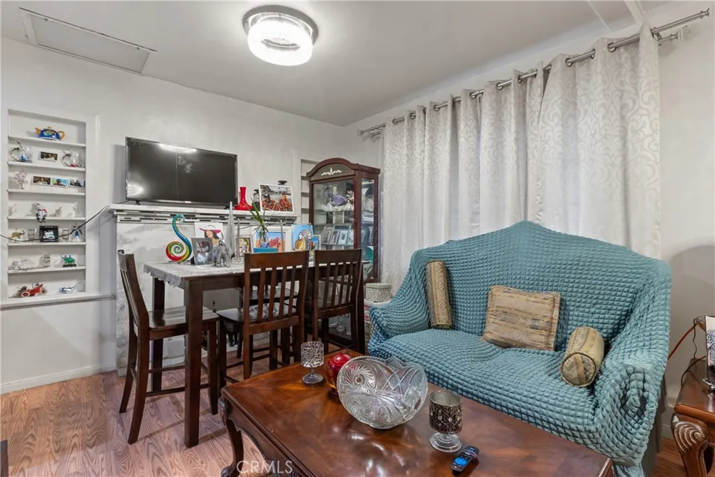 5731 2nd Avenue, Los Angeles, California 90043 home-pic-6