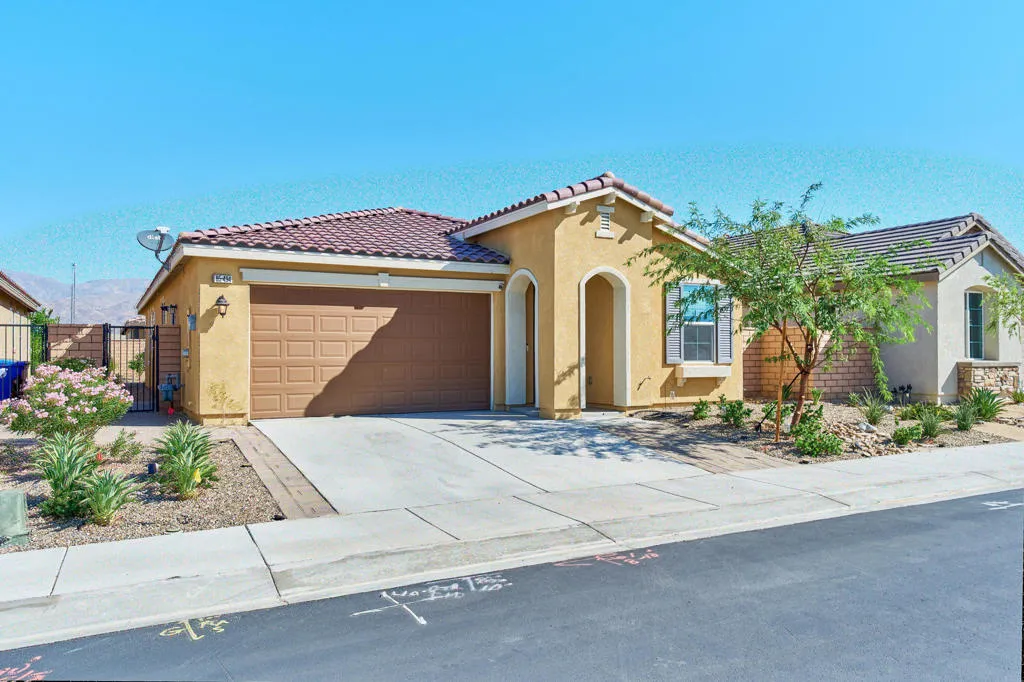 85494 Cortona Court, Indio, California 92203 home-pic-0