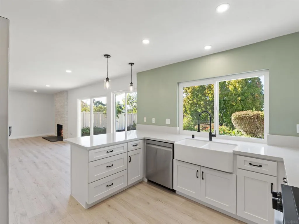 3579 Twilight Ln, Oceanside, California 92056 home-pic-10