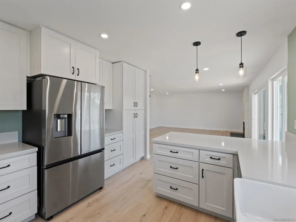 3579 Twilight Ln, Oceanside, California 92056 home-pic-11