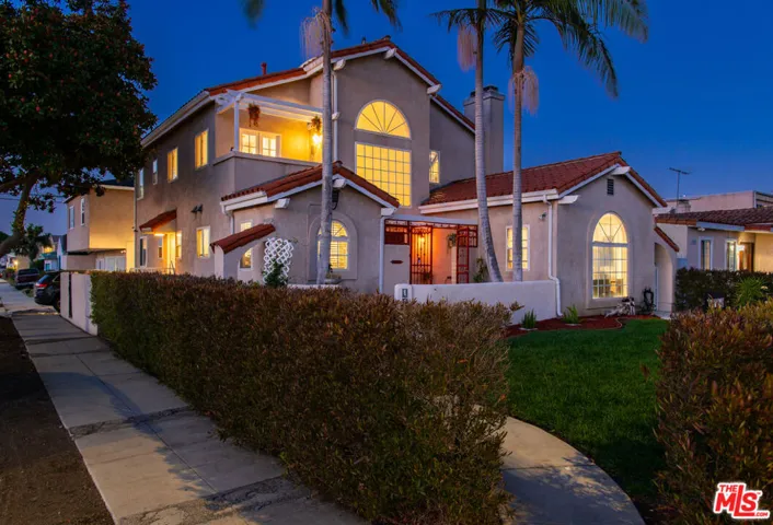 1659 W 83rd Street, Los Angeles, California 90047