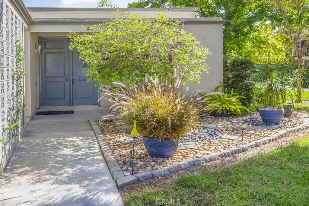 111 Via Estrada A, Laguna Woods, California 92637 home-pic-2