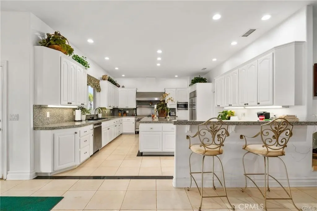 43110 Palomino, Temecula, California 92590 home-pic-5