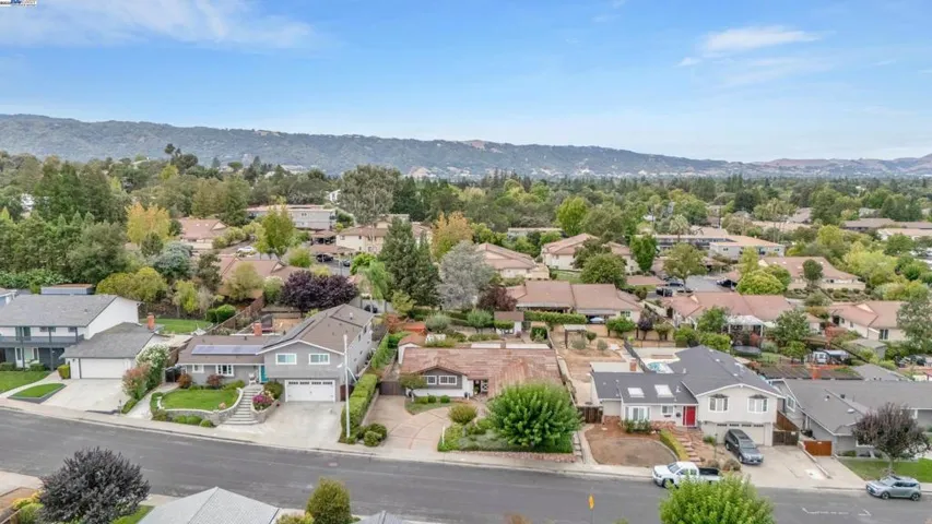 389 Mavis Dr, Pleasanton, California 94566