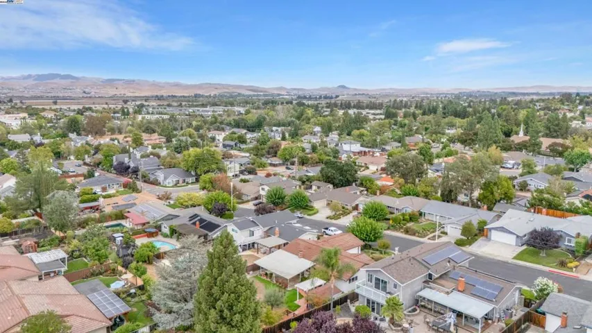 389 Mavis Dr, Pleasanton, California 94566