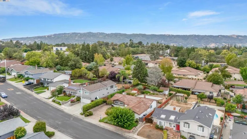 389 Mavis Dr, Pleasanton, California 94566