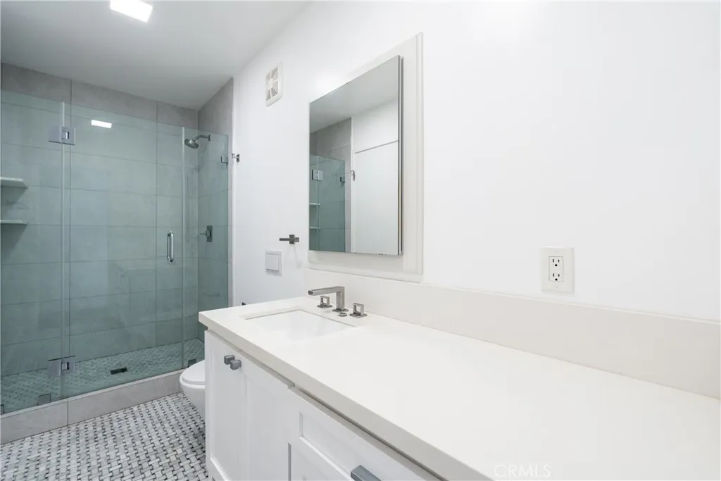 531 Esplanade 713, Redondo Beach, California 90277 home-pic-6