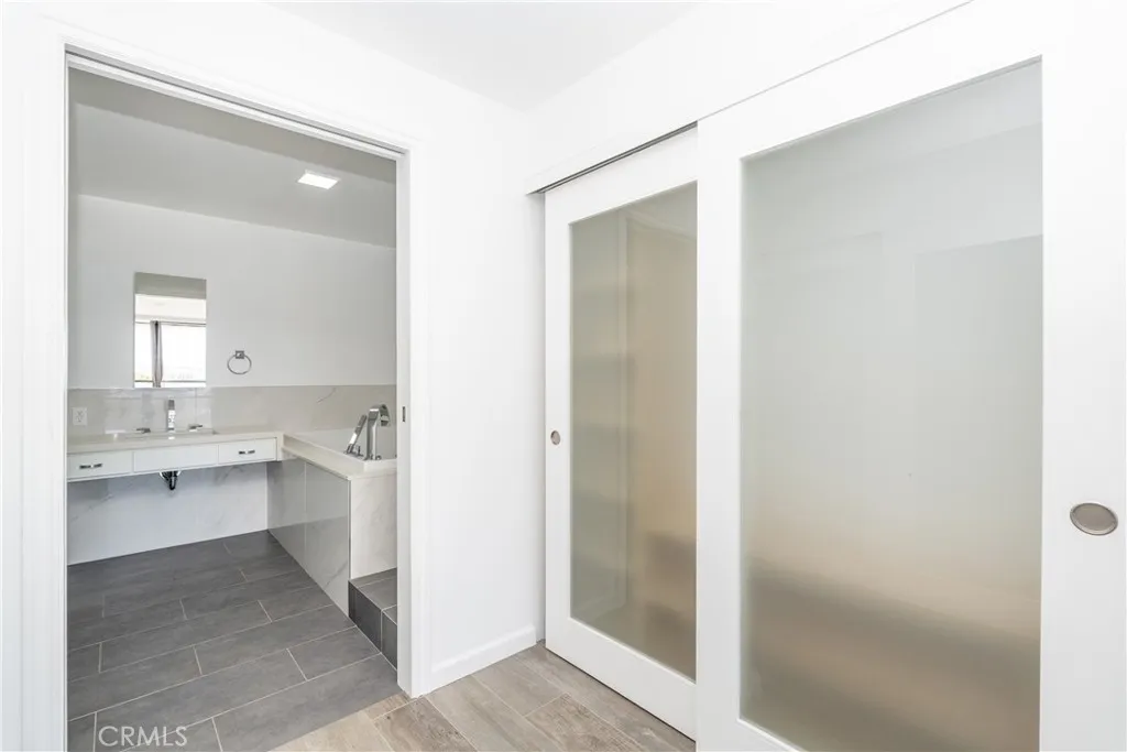 531 Esplanade 713, Redondo Beach, California 90277 home-pic-5