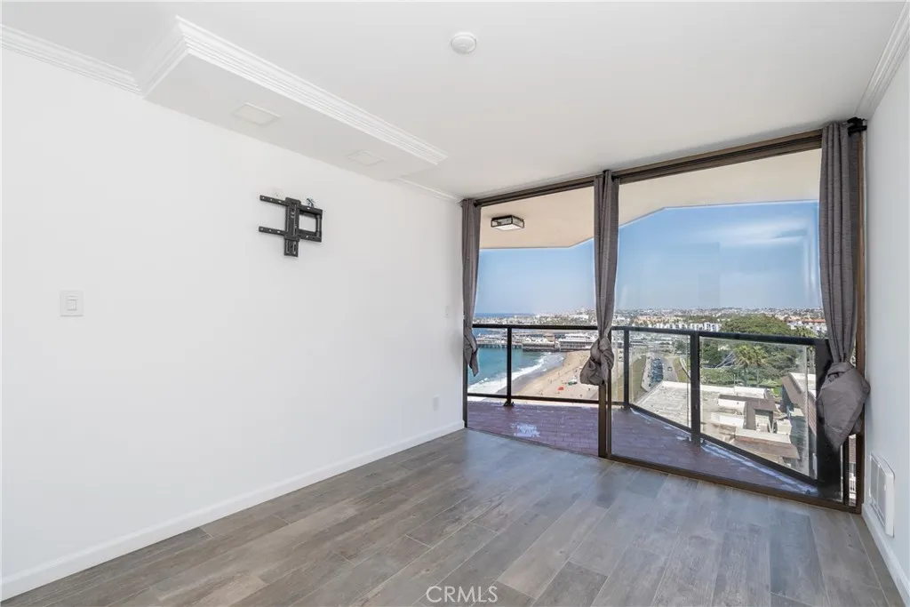 531 Esplanade 713, Redondo Beach, California 90277 home-pic-11