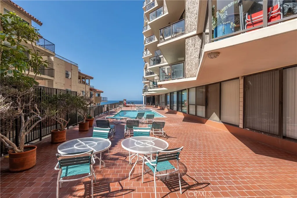 531 Esplanade 713, Redondo Beach, California 90277 home-pic-27