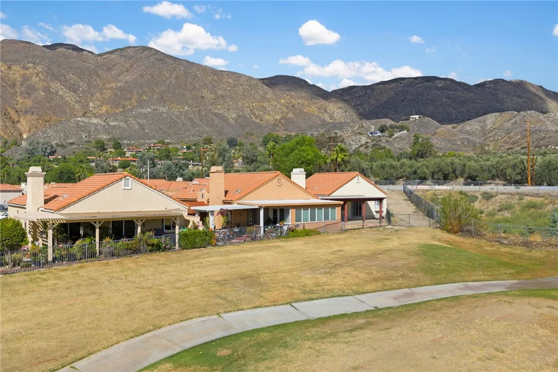 1856 Carrera, San Jacinto, California 92583 home-pic-36