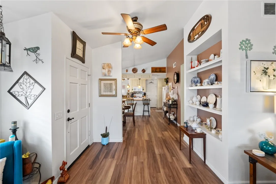1856 Carrera, San Jacinto, California 92583 home-pic-7