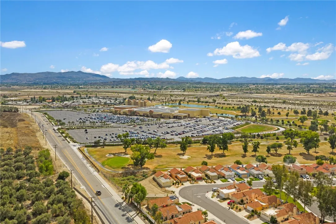 1856 Carrera, San Jacinto, California 92583 home-pic-38