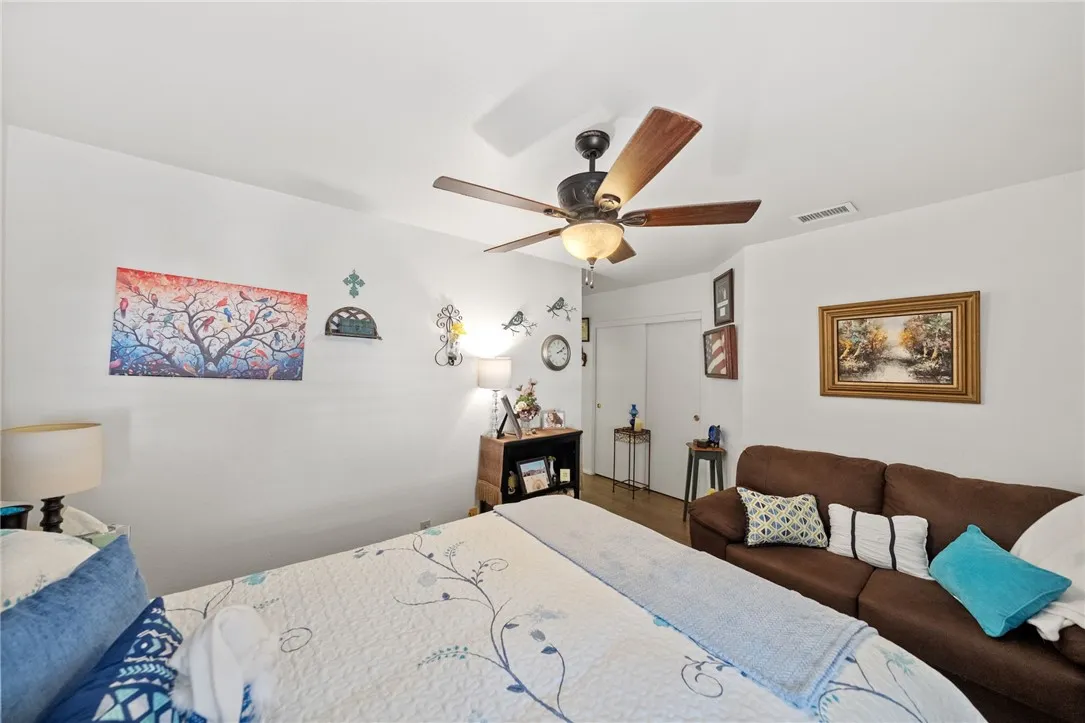 1856 Carrera, San Jacinto, California 92583 home-pic-20